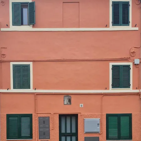 La Via Del Castello 公寓