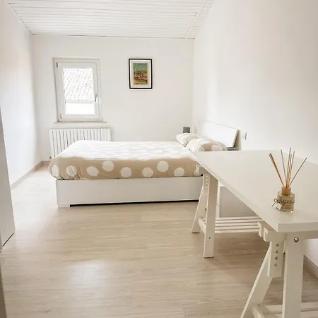 La Via Del Castello *