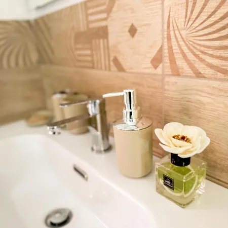 La Via Del Castello Apartment *