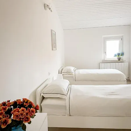 Apartment La Via Del Castello Castelferretti